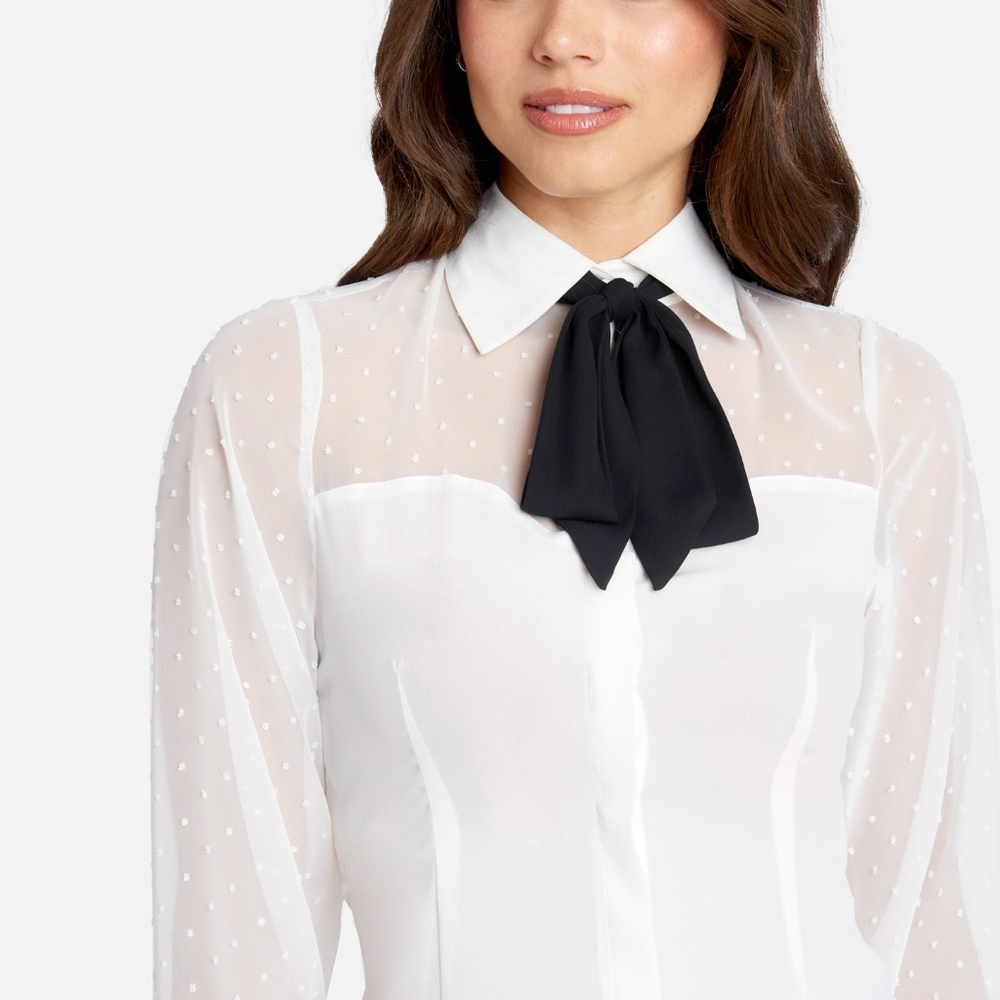 Bebe WOVEN CREPE SWISS DOT YOKE BLOUSE & REMOVABLE NECK TIE - size 8, never worn